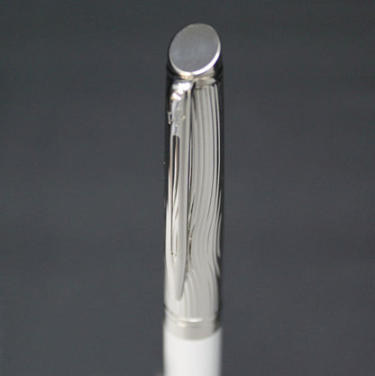 WATERMAN Metropolitan Deluxe White CT fountain pen with medium nib, brass body, nickel palladium finish