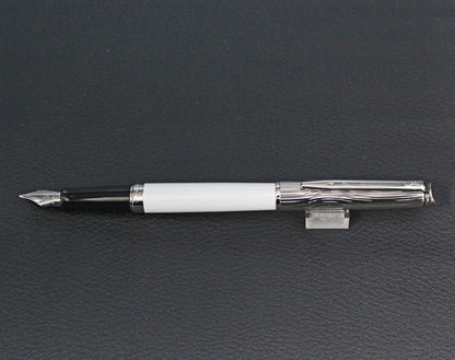 WATERMAN Metropolitan Deluxe White CT fountain pen with medium nib, brass body, nickel palladium finish