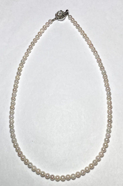 Baby Pearl Necklace with 4.5-5.0mm Akoya pearls, 42 cm length, elegant round pearls