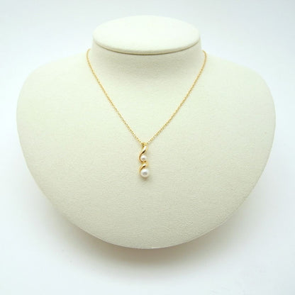 Mikimoto Akoya pearl pendant necklace with 4.8mm and 3.5mm pearls on 40cm K18YG chain