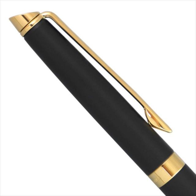 WATERMAN Metropolitan Essential Matte Black GT ballpoint pen with 135mm length and matte black finish
