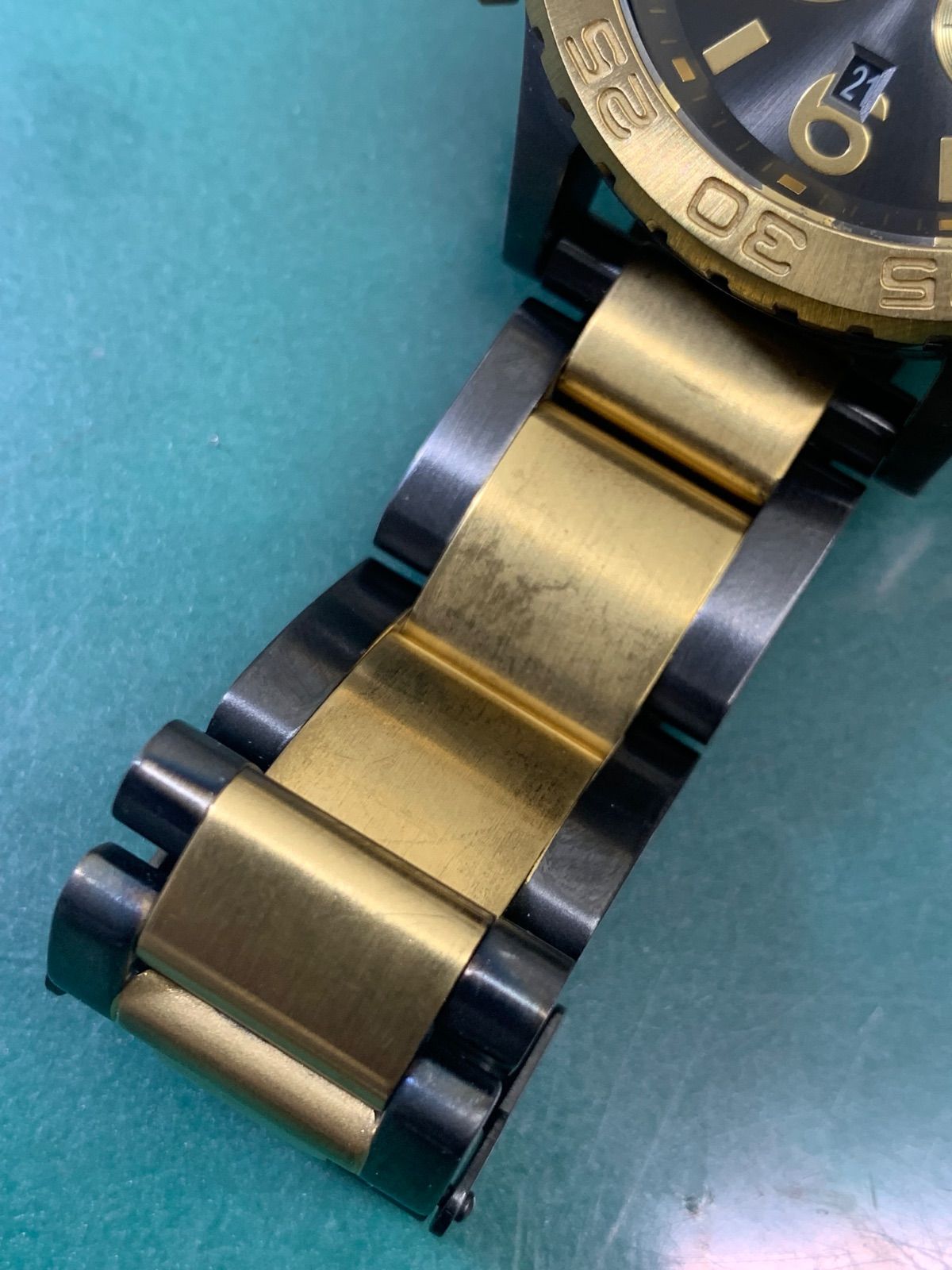 NIXON R6-7564 Quartz Men's Watch — Japanese