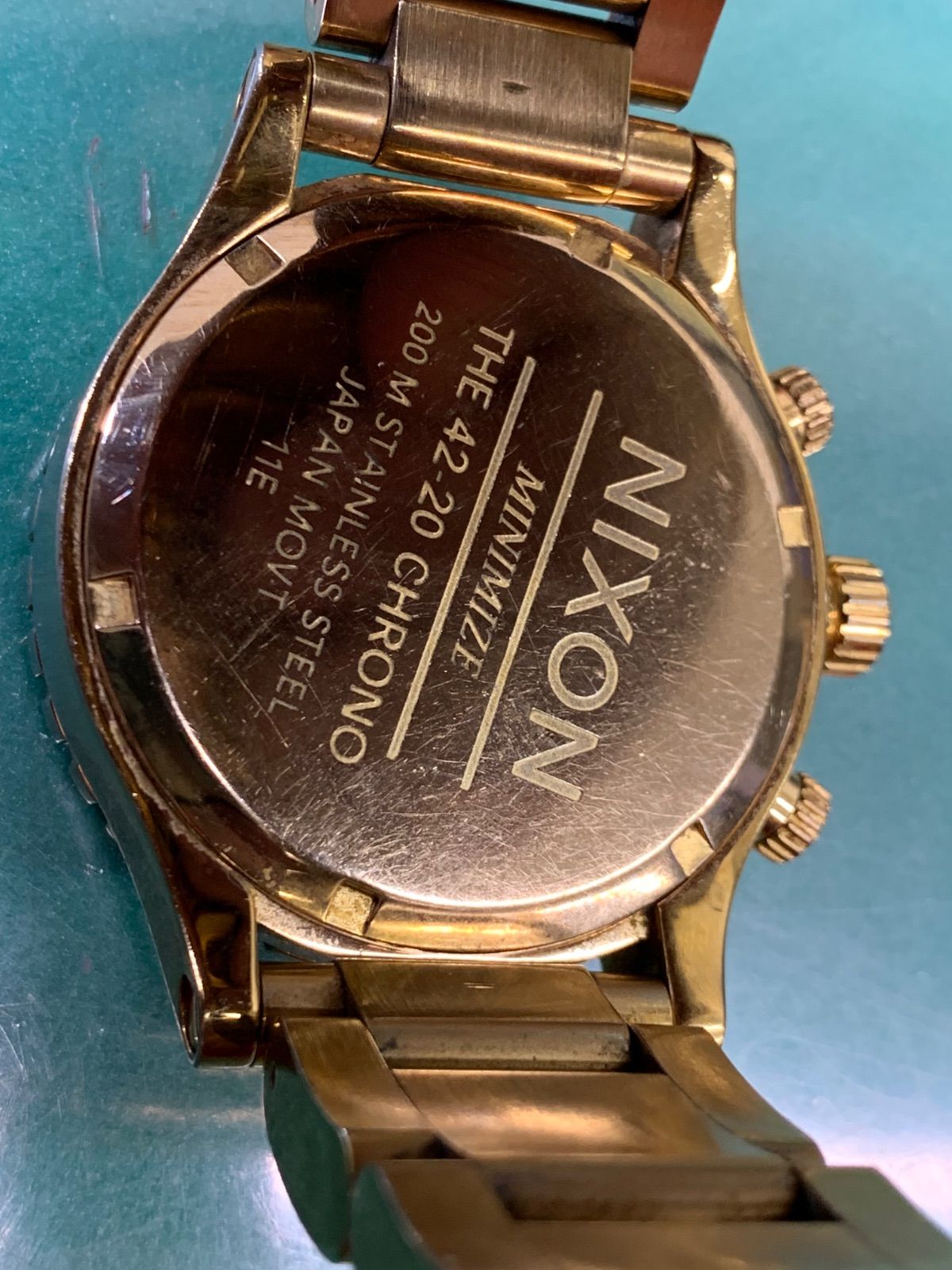 NIXON R6-7380 Quartz Men's Watch — Japanese