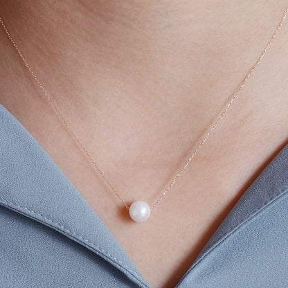 Yamato Akoya pearl necklace with 7mm single pearl on 18K yellow gold chain length 40cm