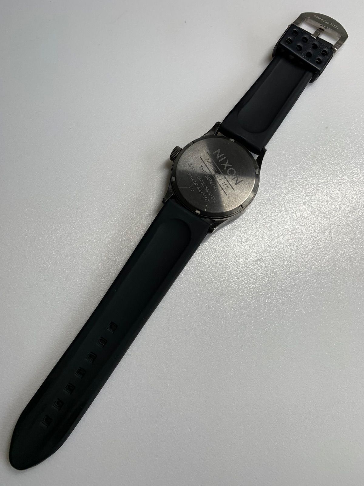 NIXON R7-1514 Quartz Men's Watch — Japanese