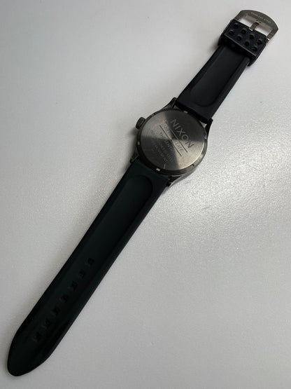NIXON R7-1514 Quartz Men's Watch — Japanese