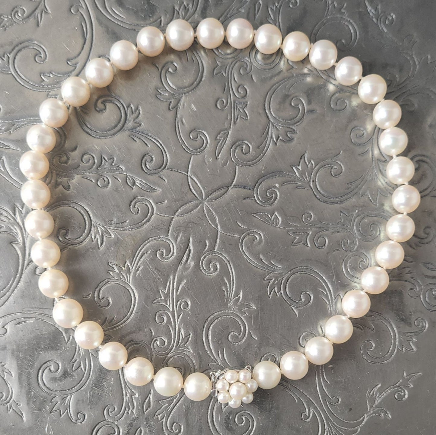 TASAKI K14WG Akoya pearl necklace with pink white pearls measuring 9.2 to 10.0mm on a 40cm white gold chain