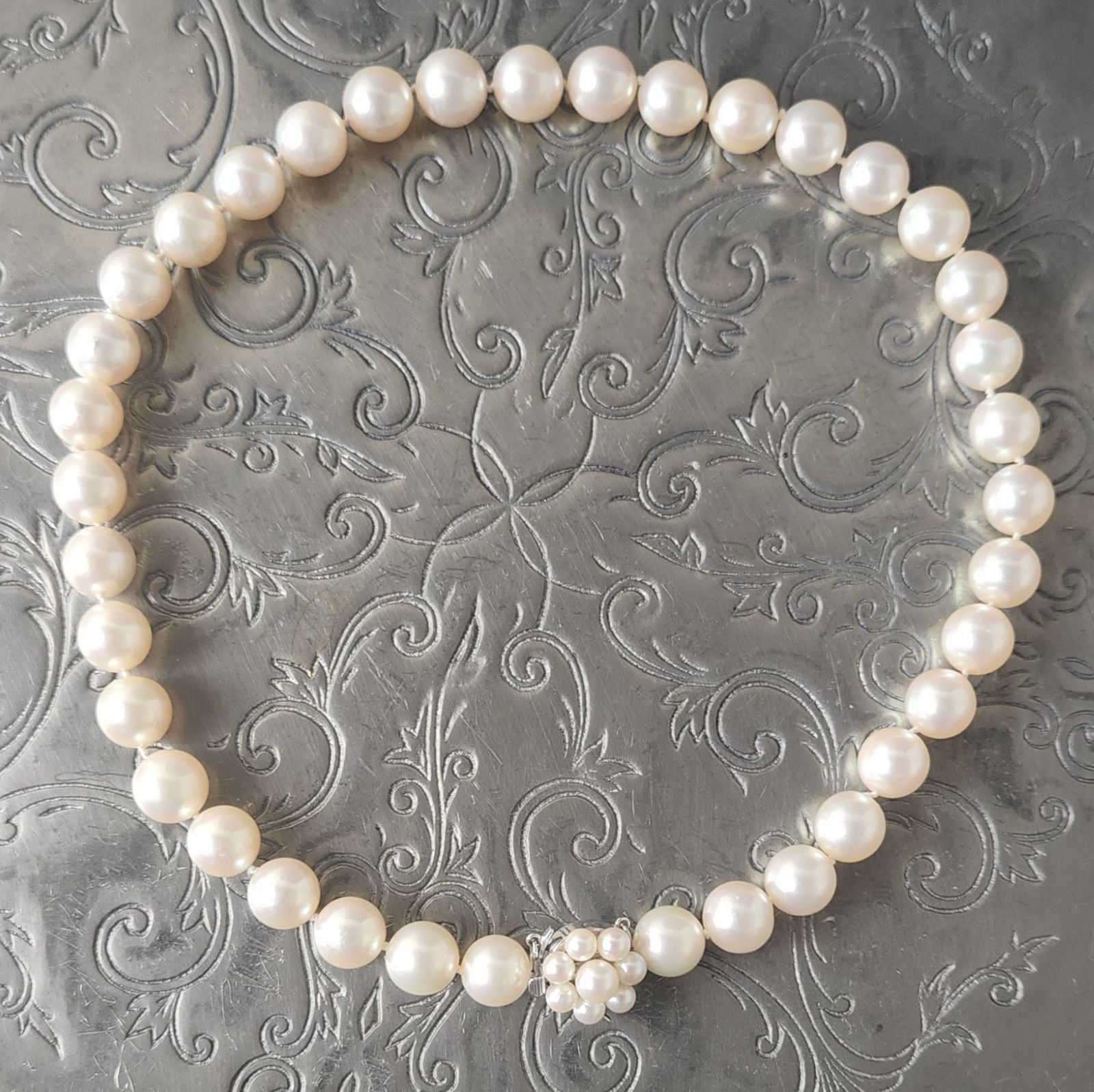 TASAKI K14WG Akoya pearl necklace with pink white pearls measuring 9.2 to 10.0mm on a 40cm white gold chain