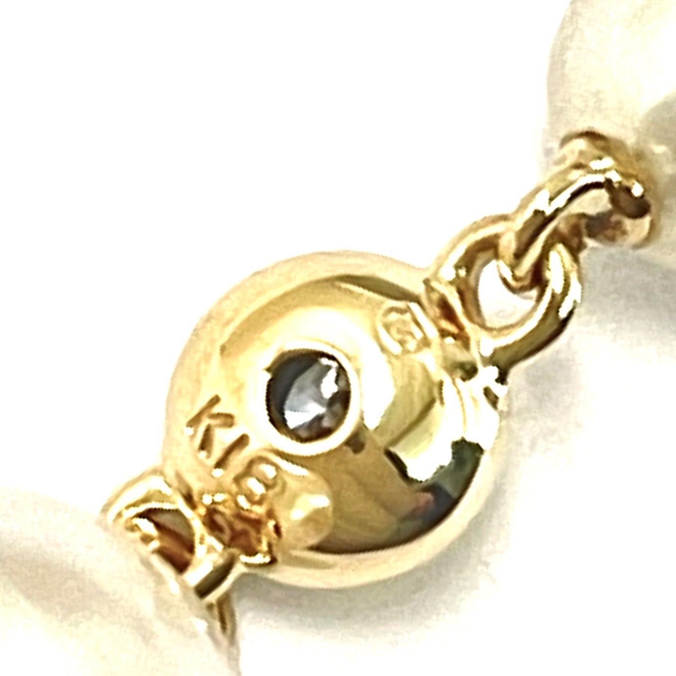 MIKIMOTO pearl diamond necklace in yellow gold with 4.1mm and 6.4mm pearls on 40cm chain