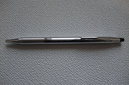 CROSS Ballpoint Pen 2 Types Set featuring gold plated and steel pens with included ink refills