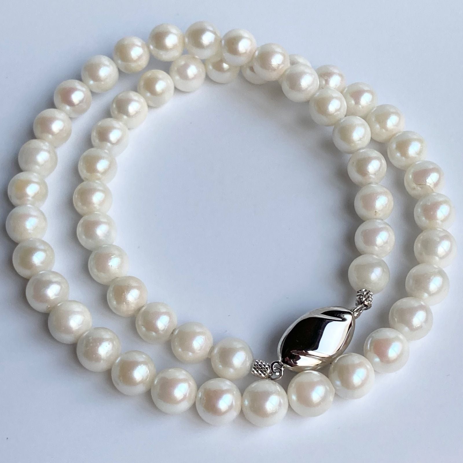 Akoya Pearl Necklace with white round pearls 7.0-7.5mm and silver clasp, 43cm length