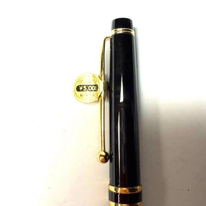 Pilot Sine 1918 revolving ballpoint pen with fine point in black color, displayed on white background