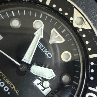 SEIKO Professional 200m Diver Quartz Men's Watch — Japanese