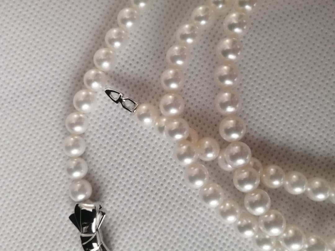 Tasaki long necklace featuring 6-6.5mm Akoya pearls on an 82.5cm silver chain with 925 clasp