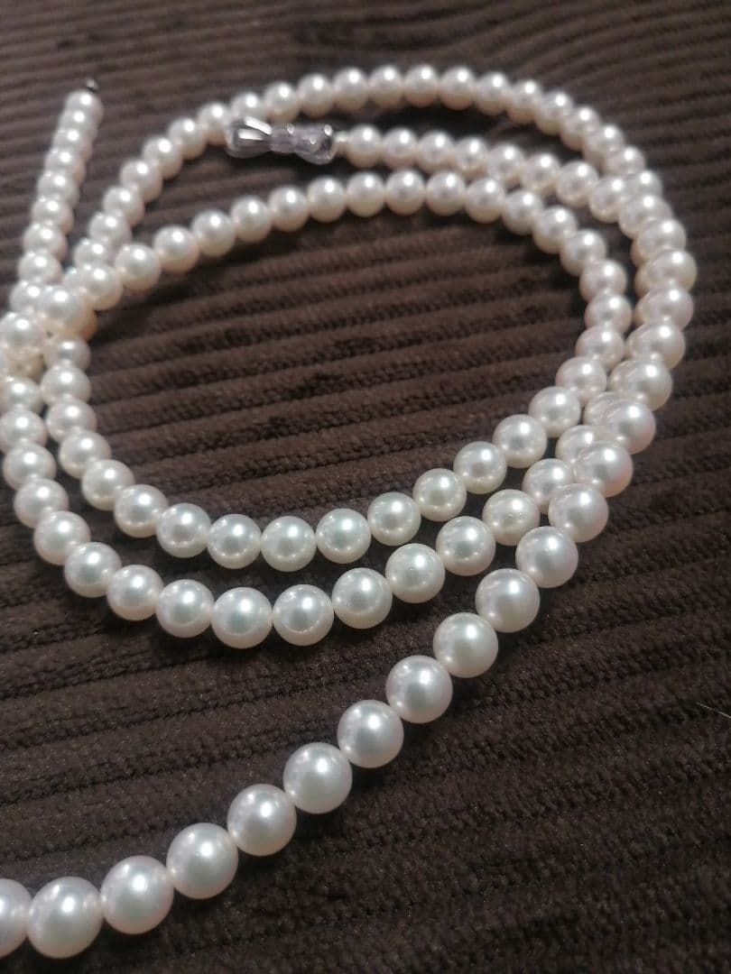 Tasaki long necklace featuring 6-6.5mm Akoya pearls on an 82.5cm silver chain with 925 clasp