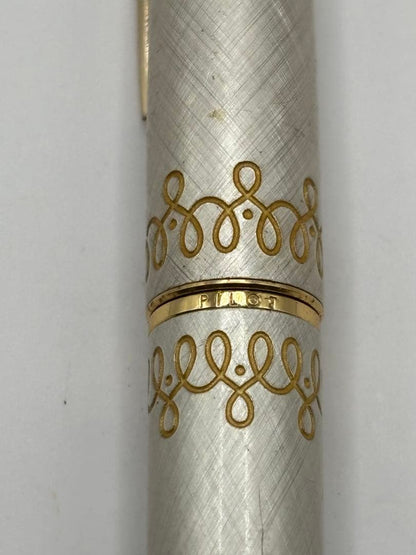 Pilot fountain pen with silver body and 18K gold decoration from Japan