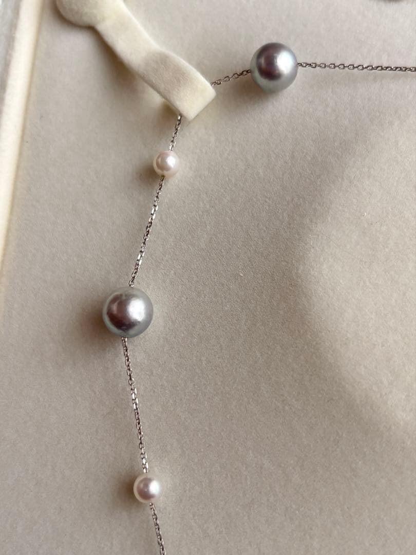 Akoya Pearl K18 Station Necklace featuring 8-8.5mm baroque and 4-4.5mm baby pearls on a 40-45cm gold chain