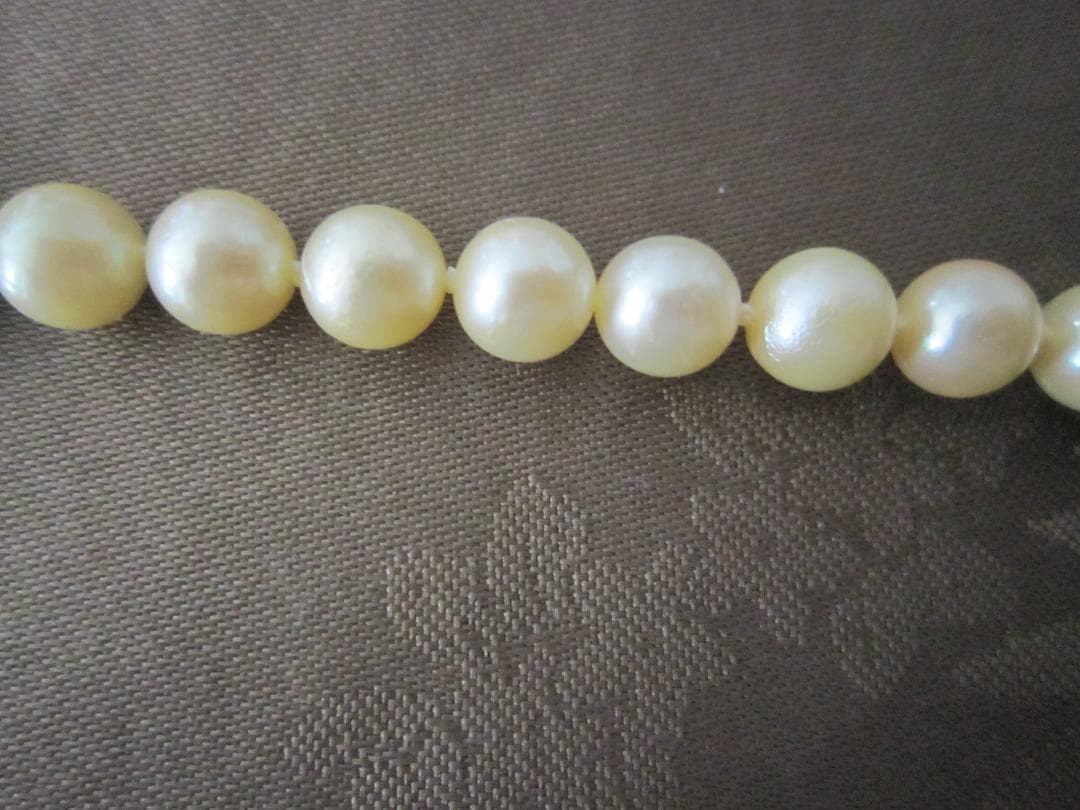 Aqua Pearl genuine light gold pearl necklace 44.5 cm with silver clasp and 7.9-8.5 mm pearls