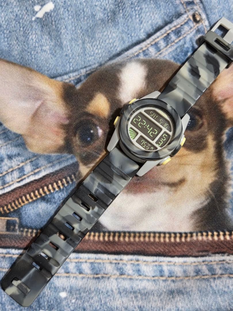 NIXON D6567 THE UNIT Digital Men's Watch — Japanese