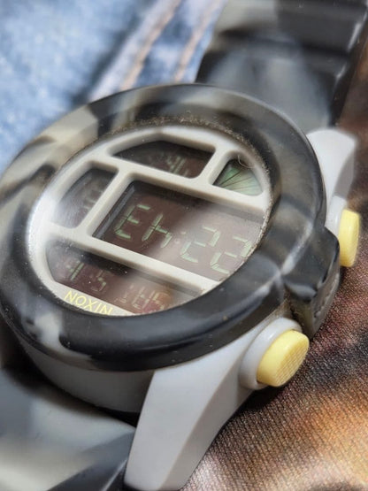 NIXON D6567 THE UNIT Digital Men's Watch — Japanese