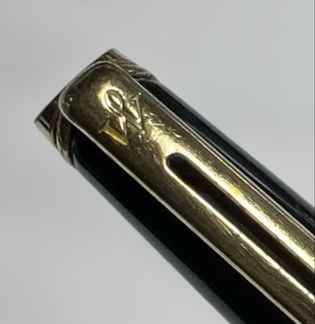 Waterman Metropolitan Essential mechanical pencil in black with gold decoration, twist type, 78mm length