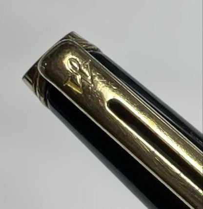 Waterman Metropolitan Essential mechanical pencil in black with gold decoration, twist type, 78mm length