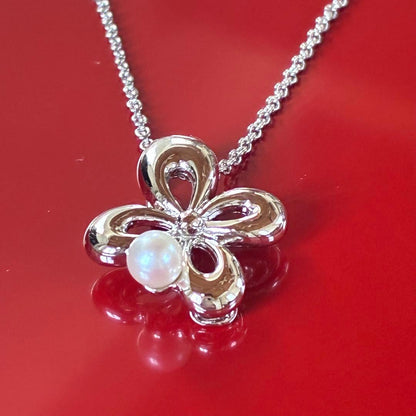 Tasaki pearl pendant necklace with silver 925 clover pendant and 40cm adjustable chain