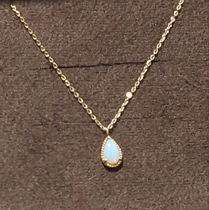Agate K10 Opal necklace with 40cm gold chain and small 0.6cm by 0.4cm opal pendant