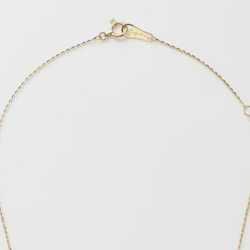 Agate K10 Opal necklace with 40cm gold chain and small 0.6cm by 0.4cm opal pendant