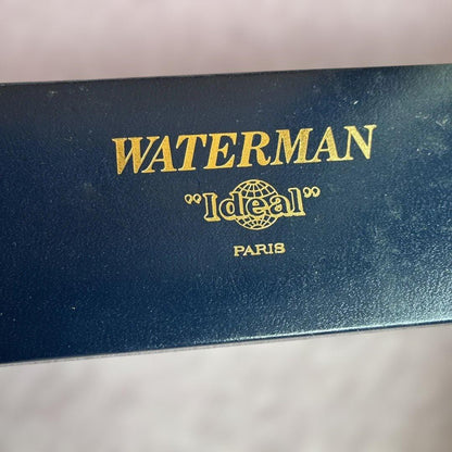 Waterman IDEAL fountain pen in marble green resin with 18K gold nib, displayed with box and ink cartridge