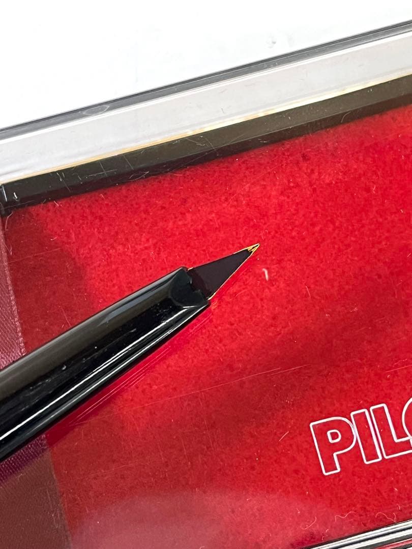 M36 PILOT pen and pencil set including a ballpoint pen and mechanical pencil in sleek design