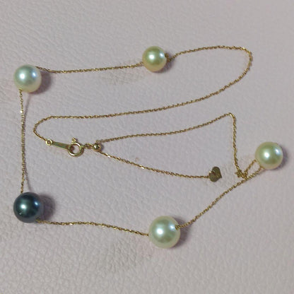K18 Akoya pearl station necklace with large 10 mm Akoya pearls and a Tahitian pearl top on a 50 cm chain