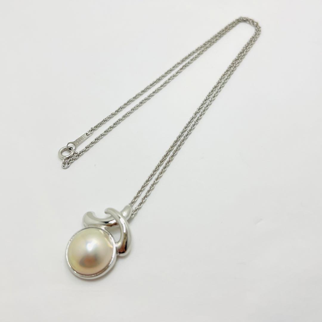 Tasaki Silver Necklace with 12.8mm round white Mabe Pearl pendant