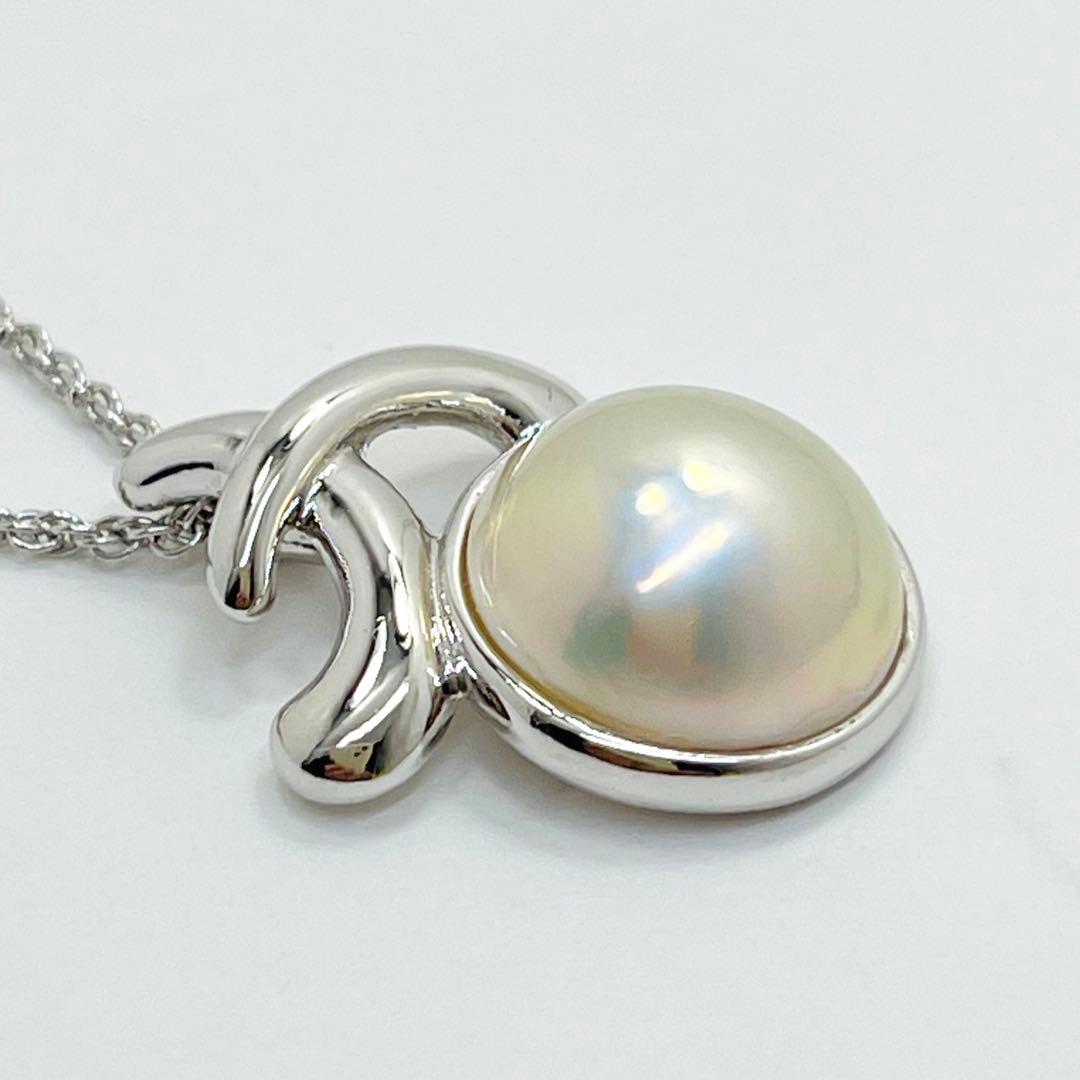 Tasaki Silver Necklace with 12.8mm round white Mabe Pearl pendant