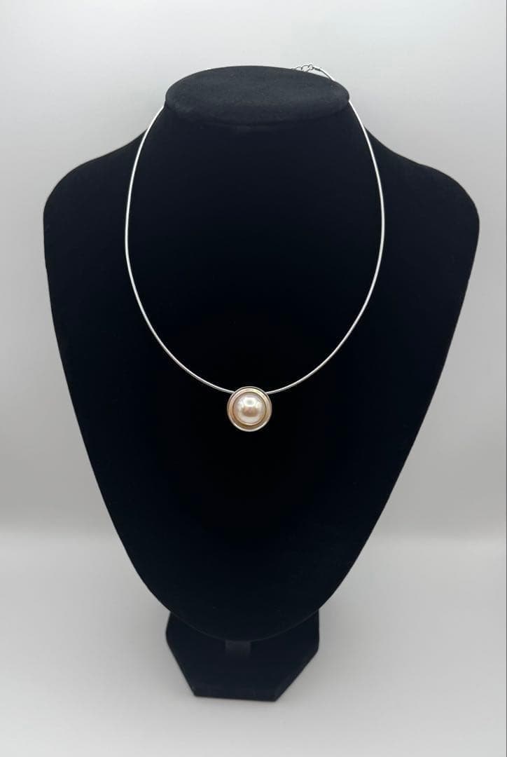 Tasaki Mabe Pearl Necklace featuring 13.8mm pearls, approximately 40cm long, weighing 13.1g