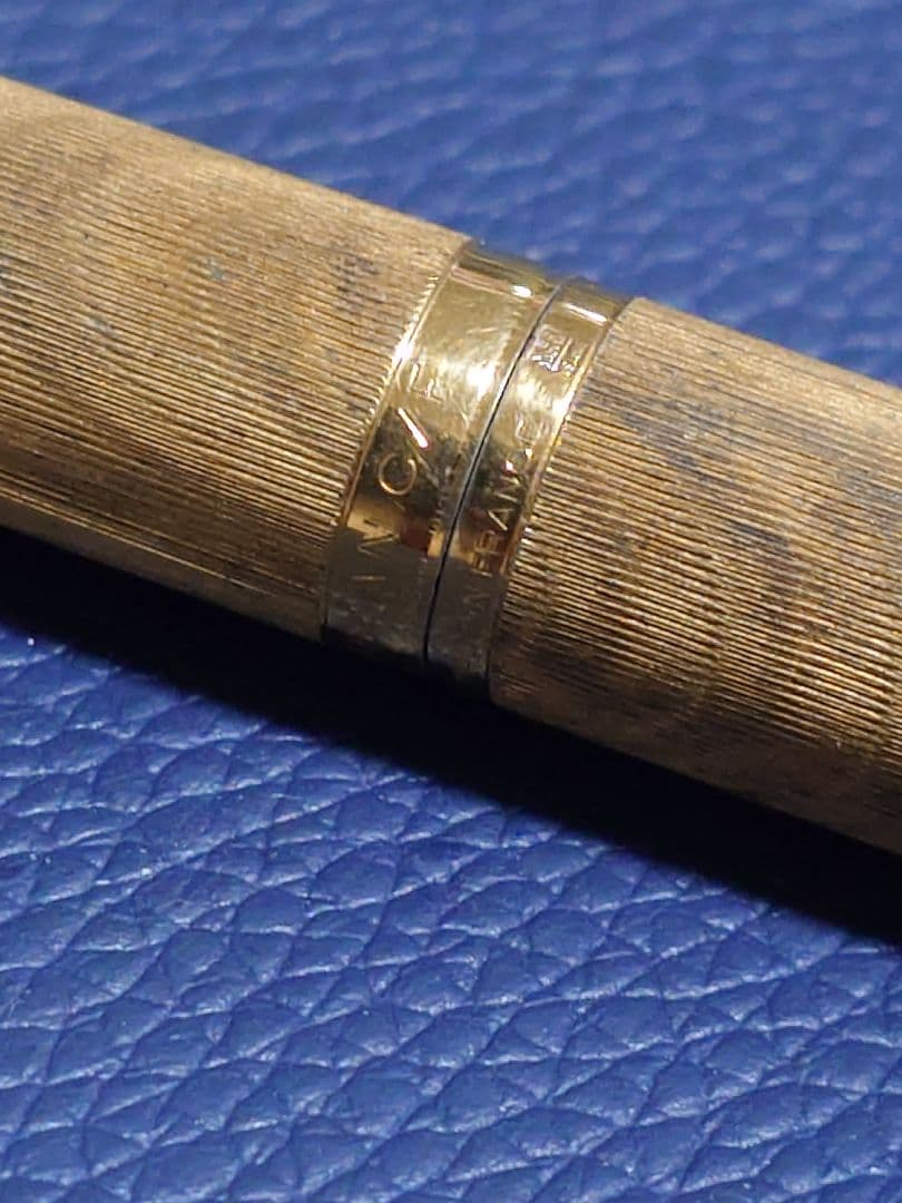 Used Waterman C/F fountain pen with 18K nib showing plating peeling and no cartridge included