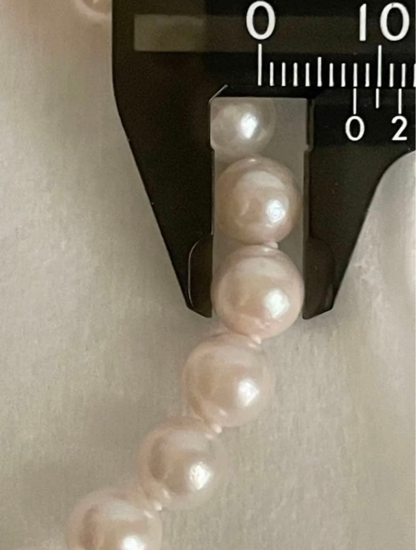 Akoya pearl necklace 8mm with matching 8.5mm pearl earrings in 14K white gold all knot finish