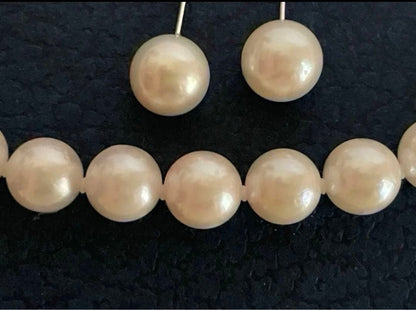 Akoya pearl necklace 8mm with matching 8.5mm pearl earrings in 14K white gold all knot finish