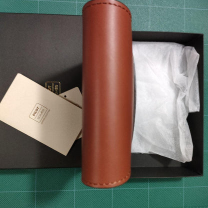 Brown Pilot Somes 5 Pen Case made of cowhide leather and pigskin suede measuring 110×160×30 mm