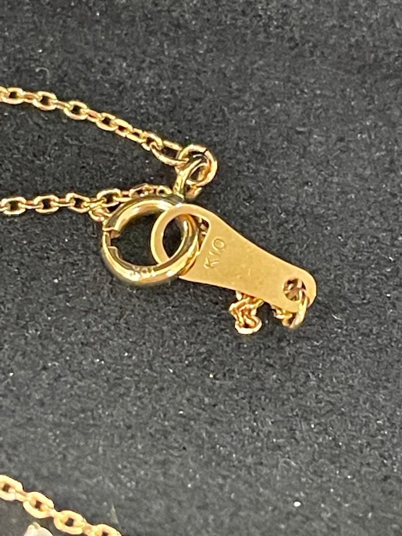 Agete necklace with large K10 gold motif adorned with sparkling diamonds