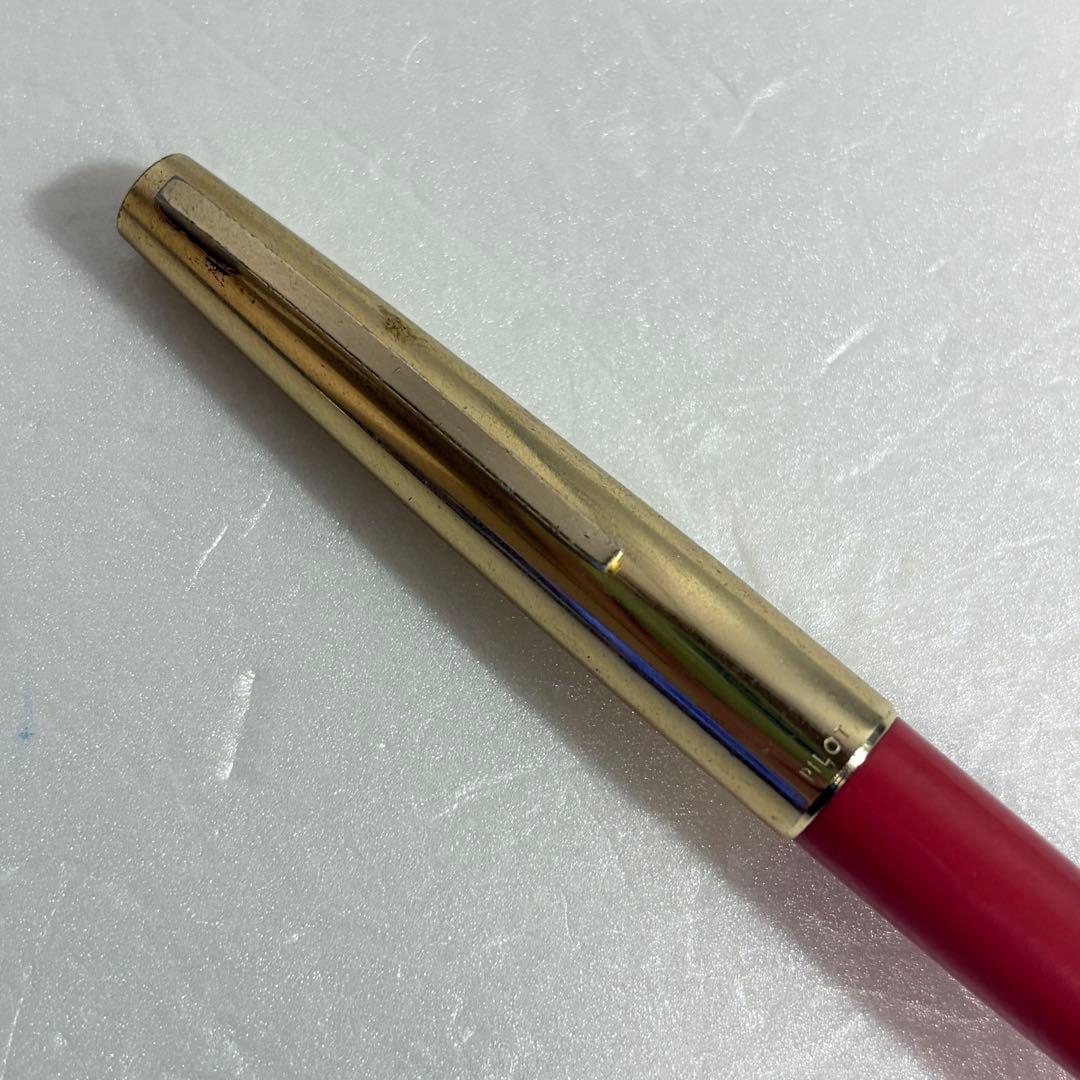 PILOT 14K Gold and Pink Fountain Pen with fine nib, elegant design from Japan