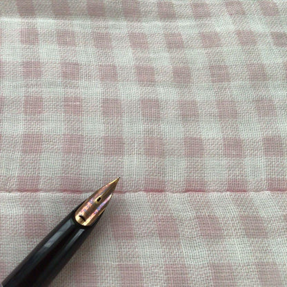 Pilot 14K gold Elite Manifold black fountain pen with cartridge style and slight nib tarnish