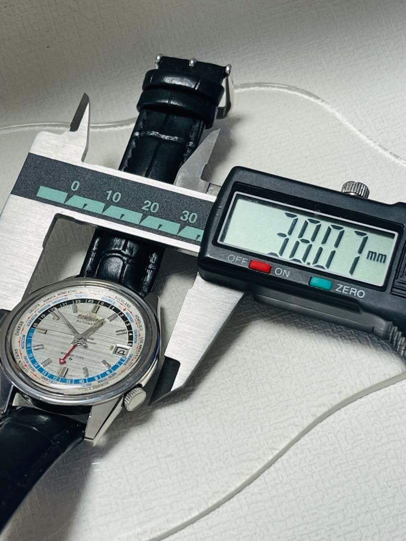 SEIKO 6117-6010 Automatic Men's Watch — Japanese