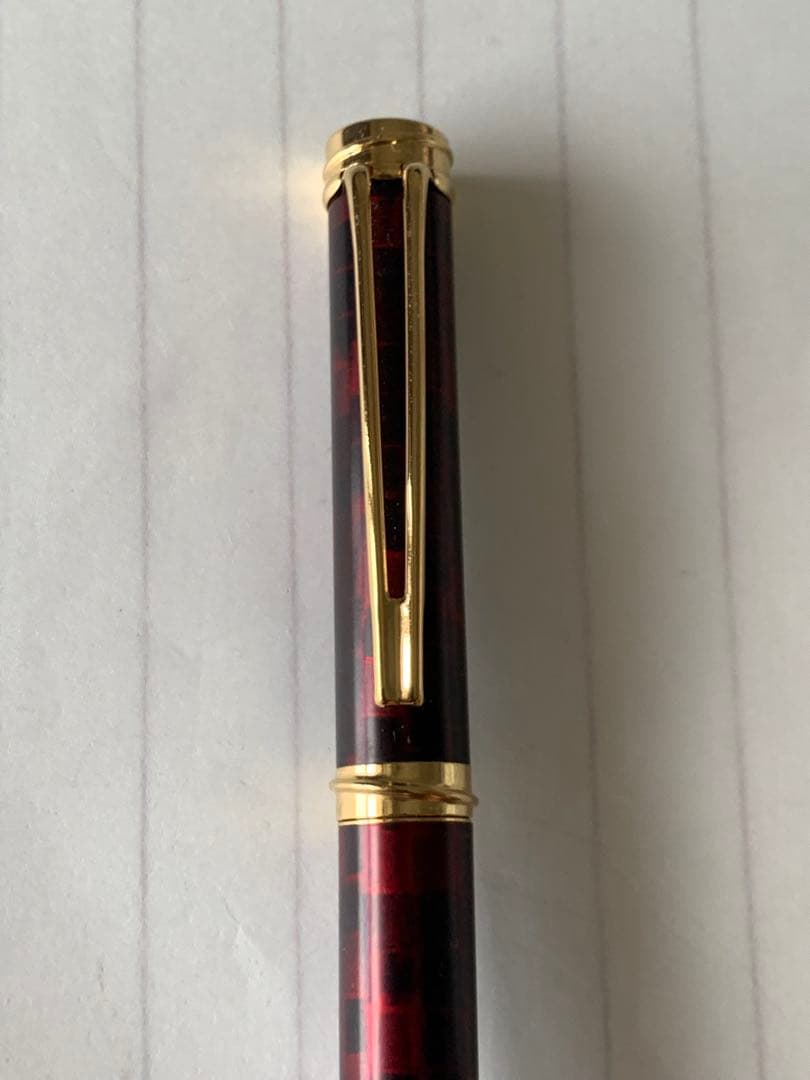 Waterman fountain pen discontinued model showing plated wear on the pen tip