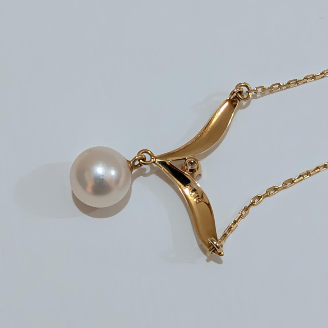 Mikimoto pearl and diamond necklace in 18K yellow gold with 7.0mm pearl and 40cm chain