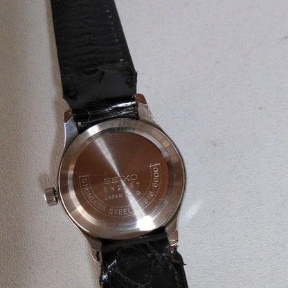 SEIKO 7N43-6019 Manual Men's Watch — Japanese