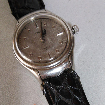 SEIKO 7N43-6019 Manual Men's Watch — Japanese