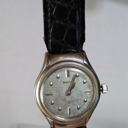 SEIKO 7N43-6019 Manual Men's Watch — Japanese