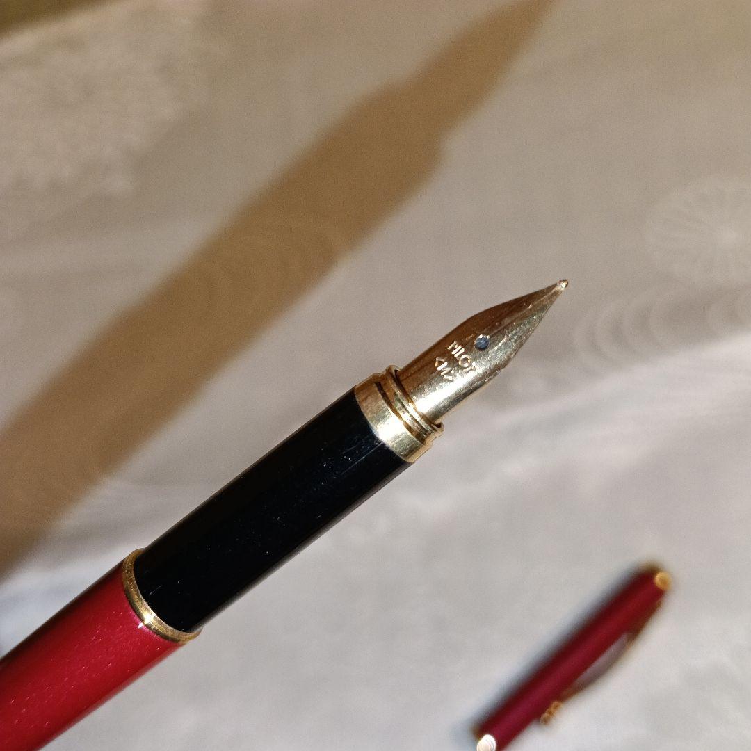 Red PILOT Cavalier fountain pen with fine nib, made in Japan