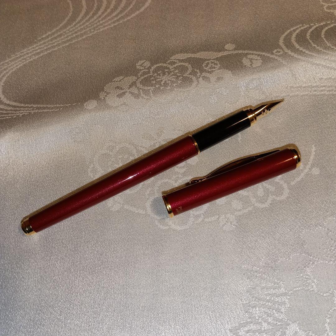 Red PILOT Cavalier fountain pen with fine nib, made in Japan